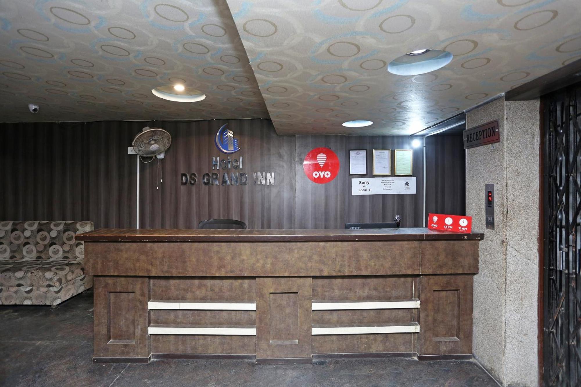 Hotel O Ds Grand Inn Lingampalli Exterior photo